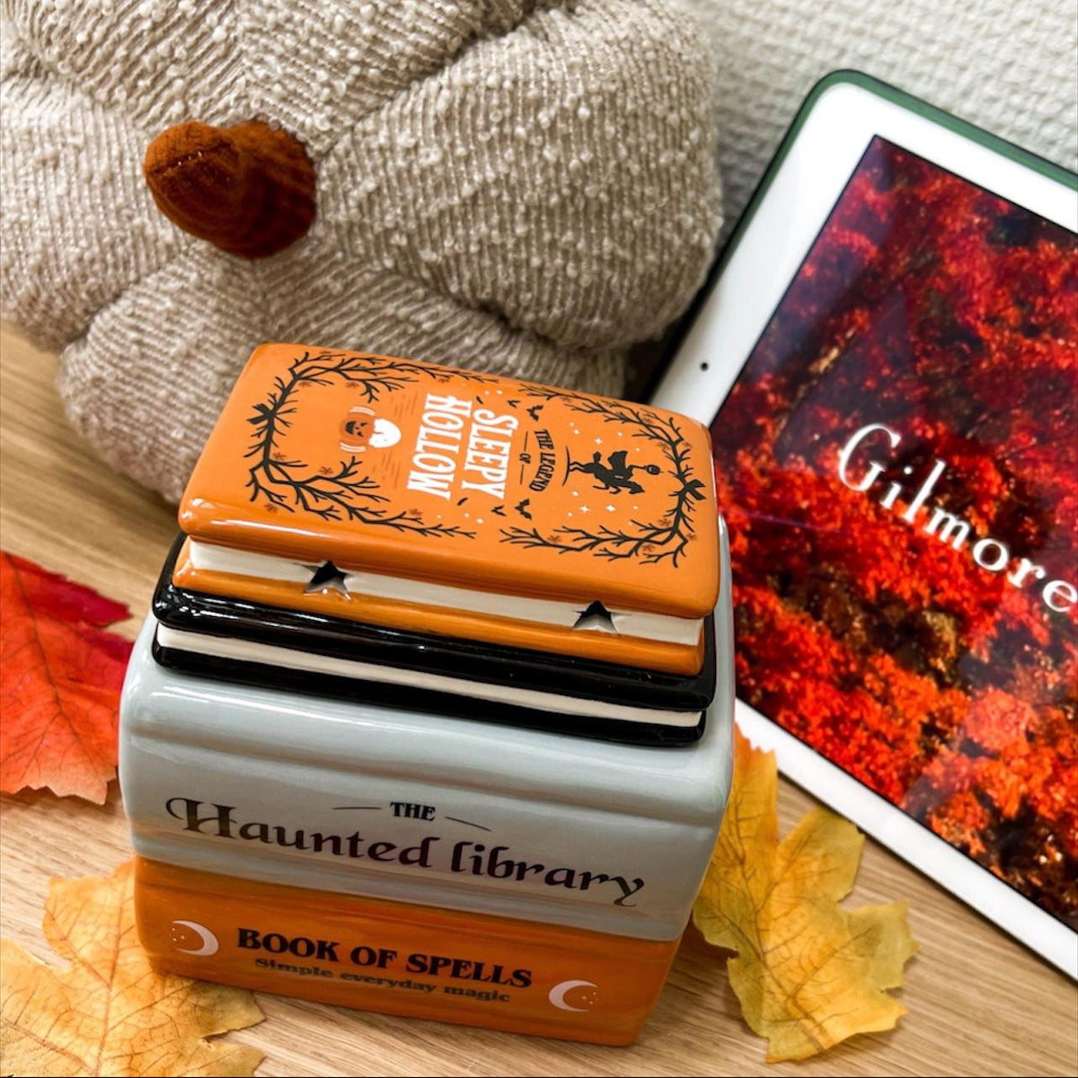 Wax warmer - Haunted Library